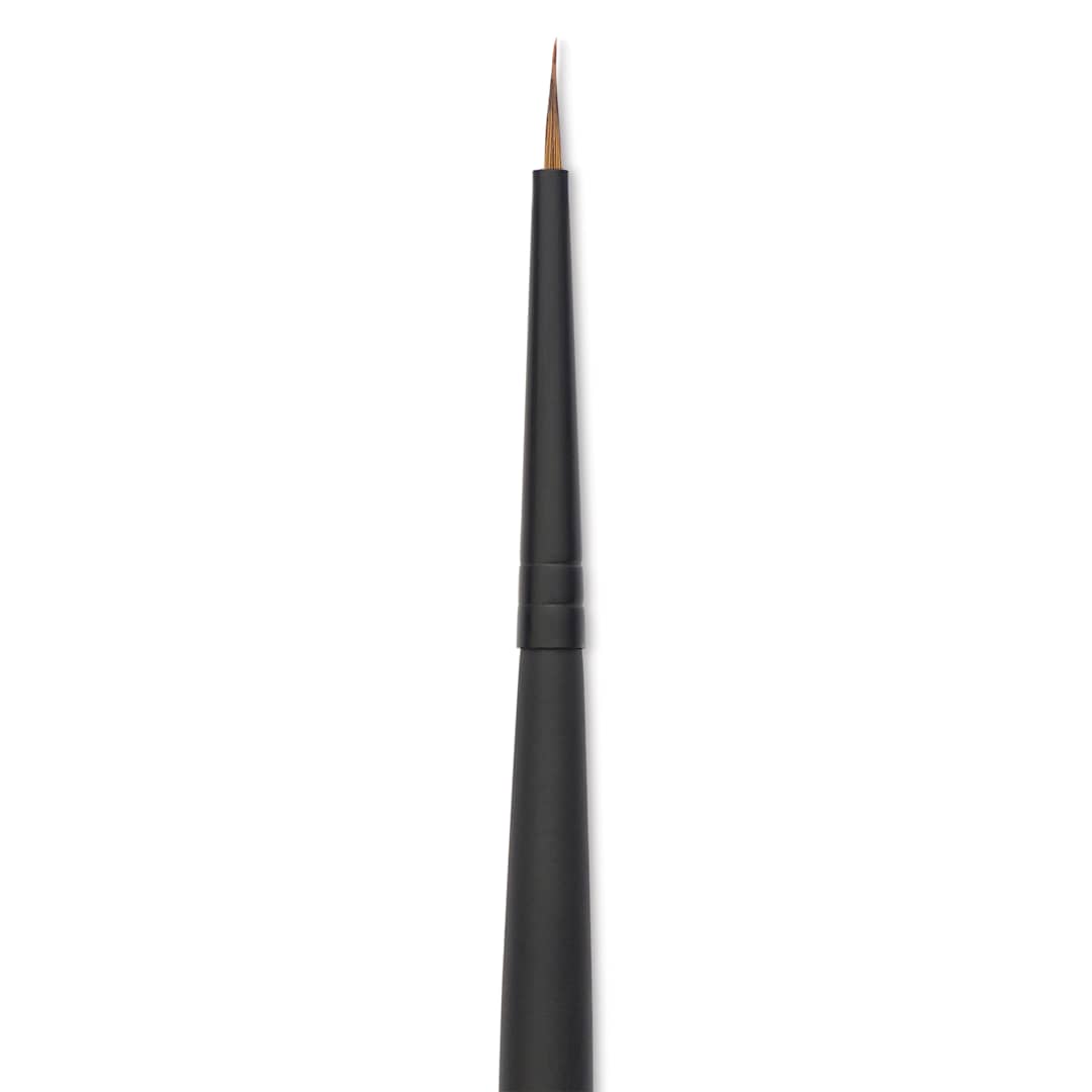 Open in modal - Vallejo Natural Pro Modeler Brush - Round, Size 2/0, close up