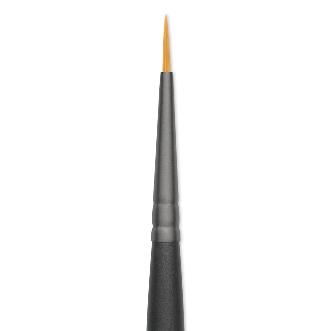 Open in modal - Vallejo Synthetic Golden Toray Hobby Brush - Detail Round, Size 0, close up