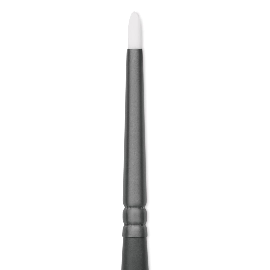 Open in modal - Vallejo White Synthetic Weathering Brush - Round, Small Size 4, close up