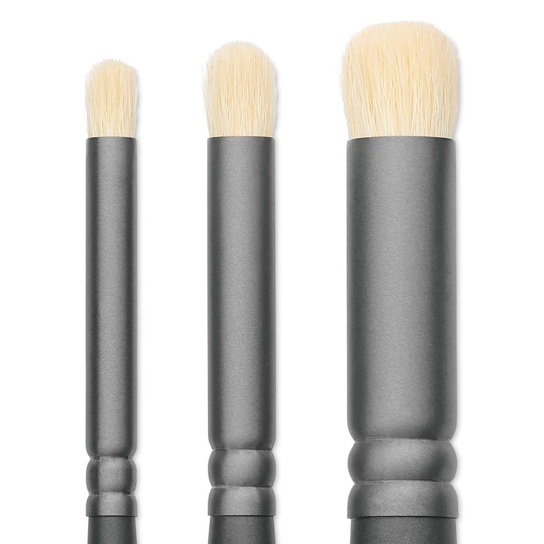 Open in modal - Vallejo Natural White Goat Hair Dry Brushes - Set of 3, close up