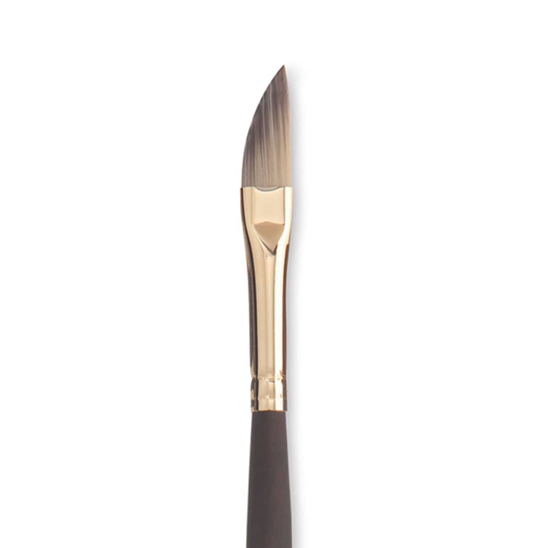 Open in modal - Princeton Umbria Brush - Dagger Striper, Short Handle, Size 2 close up