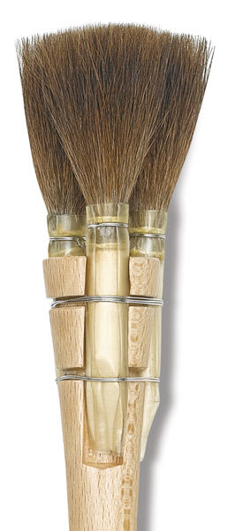 Open in modal - Luco Triple Squirrel Square Brushes - closeup of 3 square edged round locks