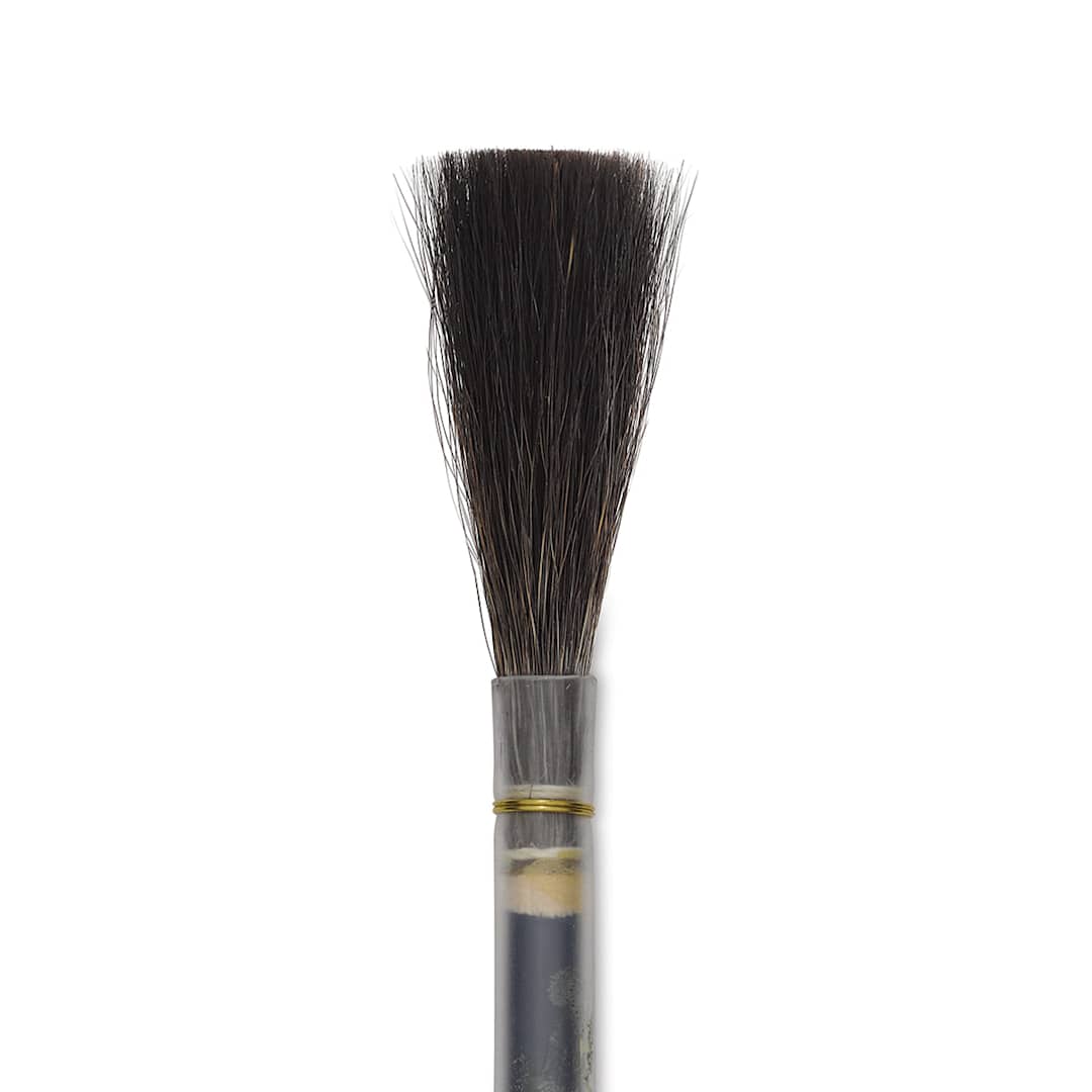 Open in modal - Luco Kazan Brush - Round Lettering, Size 10 close up