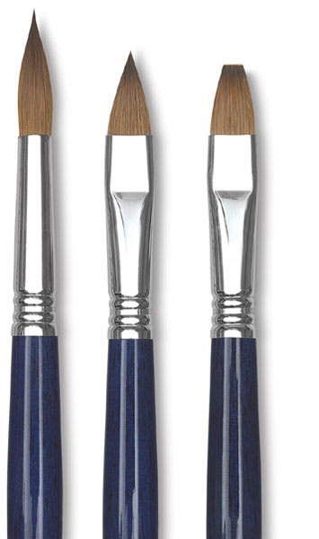 Open in modal - Escoda Optimo Kolinsky Sable Oil Brushes - 3 brushes shown upright

