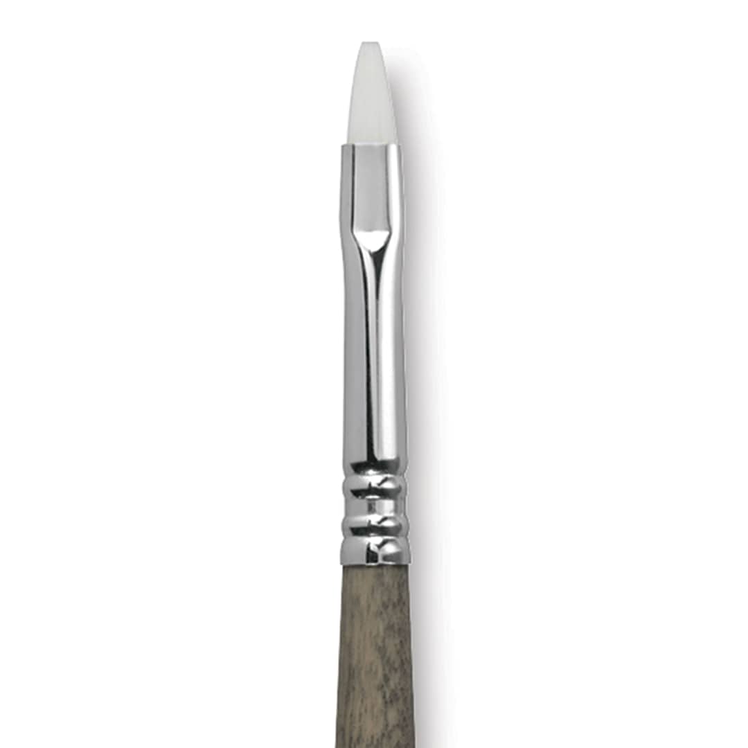 Open in modal - Escoda Perla Toray White Synthetic Brush - Bright, Short Handle, Size 4 (Close-up of brush)