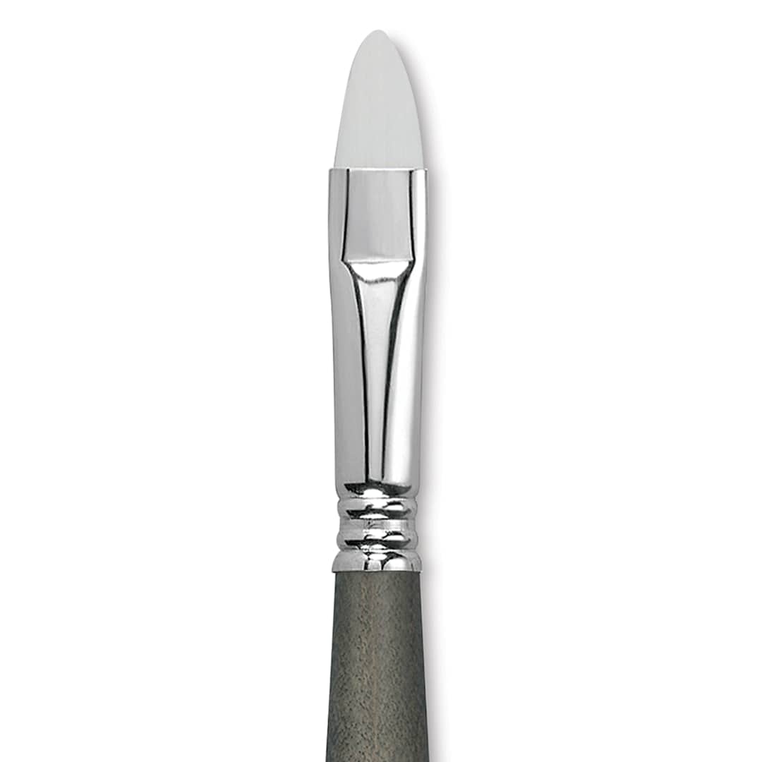 Open in modal - Escoda Perla Toray White Synthetic Brush - Bright, Short Handle, Size 14 (Close-up of brush)