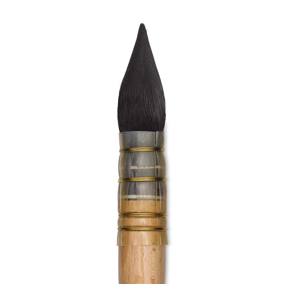 Open in modal - Isabey Original Siberian Blue Squirrel Brush - Quill Mop, Short Handle, Size 10 close up