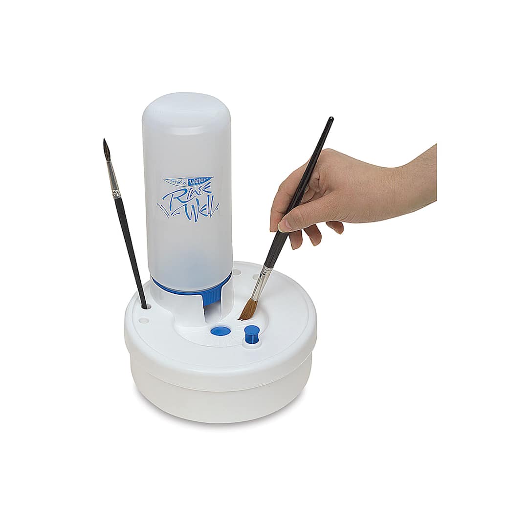 Open in modal - Fresh Water Rinse Well - with hand dipping brush in clean water