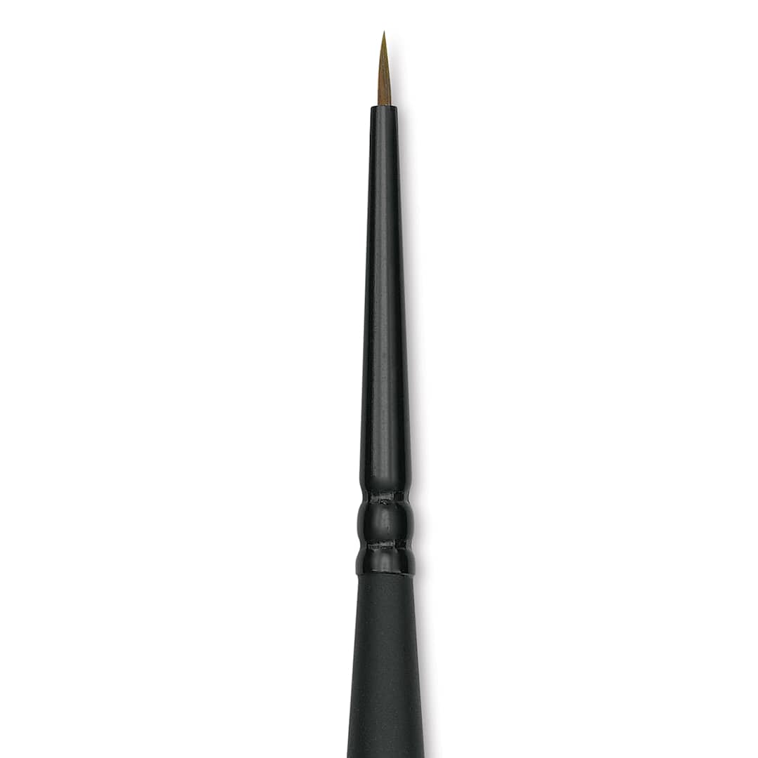Open in modal - Raphaël Stradivarius Synthetic Kolinsky Sable Brush - Spotter, Size 2/0, Short Handle (close-up)