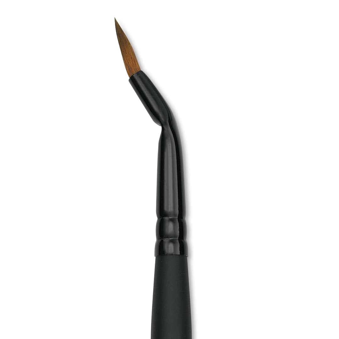 Open in modal - Raphaël Stradivarius Synthetic Kolinsky Sable Brush - Curved Round, Size 4, Short Handle (close-up)