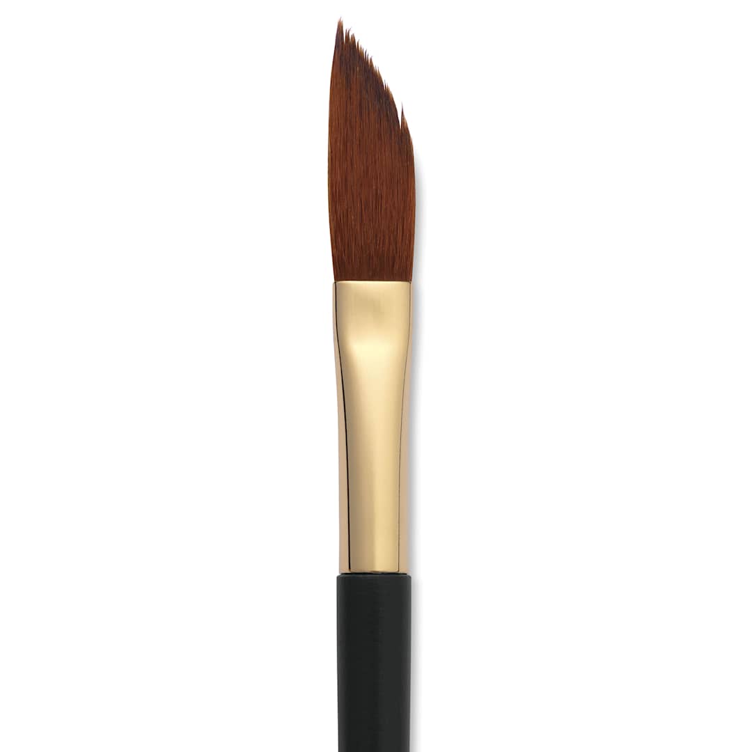 Open in modal - Isabey Isagold Synthetic Brush - Dagger, Short Handle, Size 4, close-up