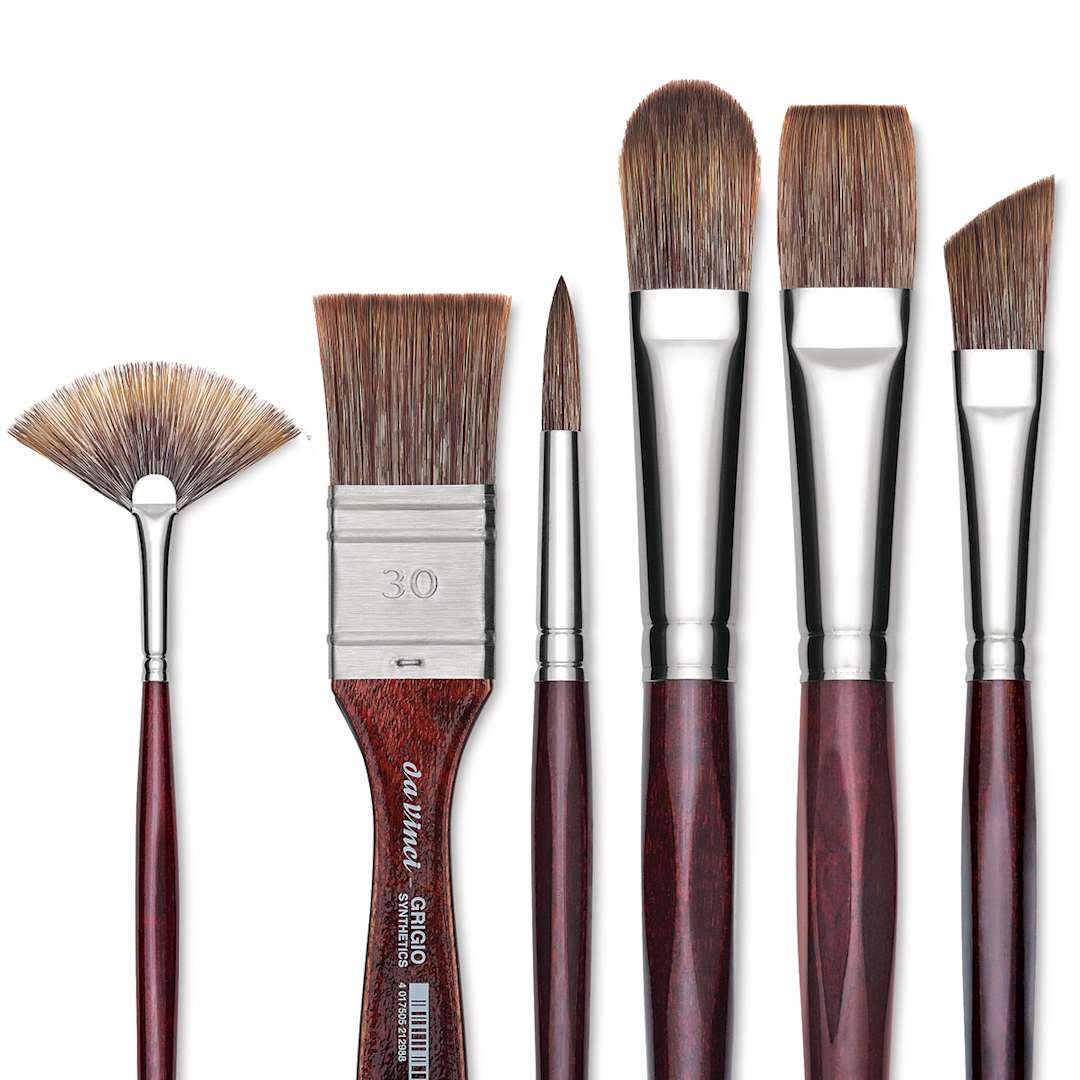 Open in modal - Da Vinci Grigio Synthetic Brushes - Closeup of assorted styles of brushes