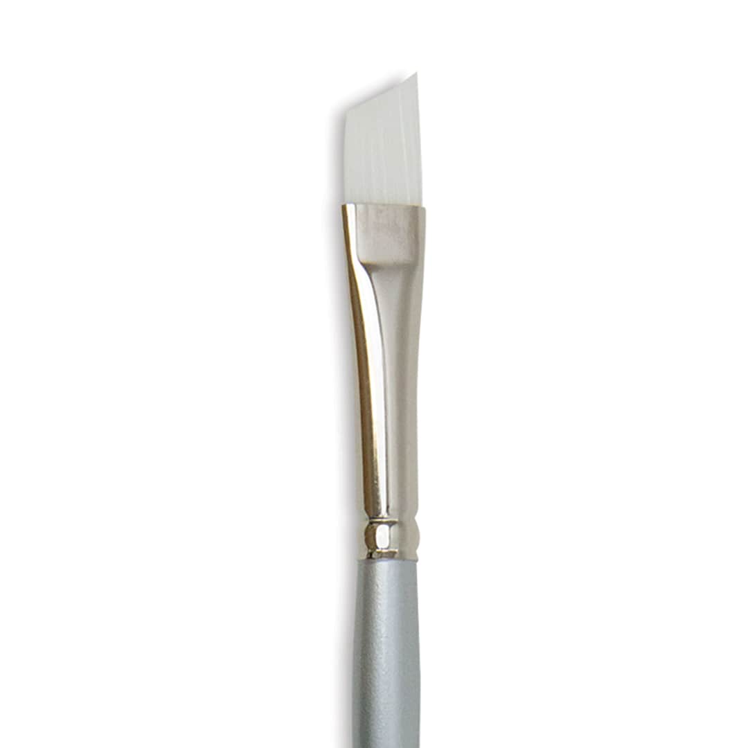 Open in modal - Silverwhite Soft Synthetic Brushes - Closeup of single Angular brush