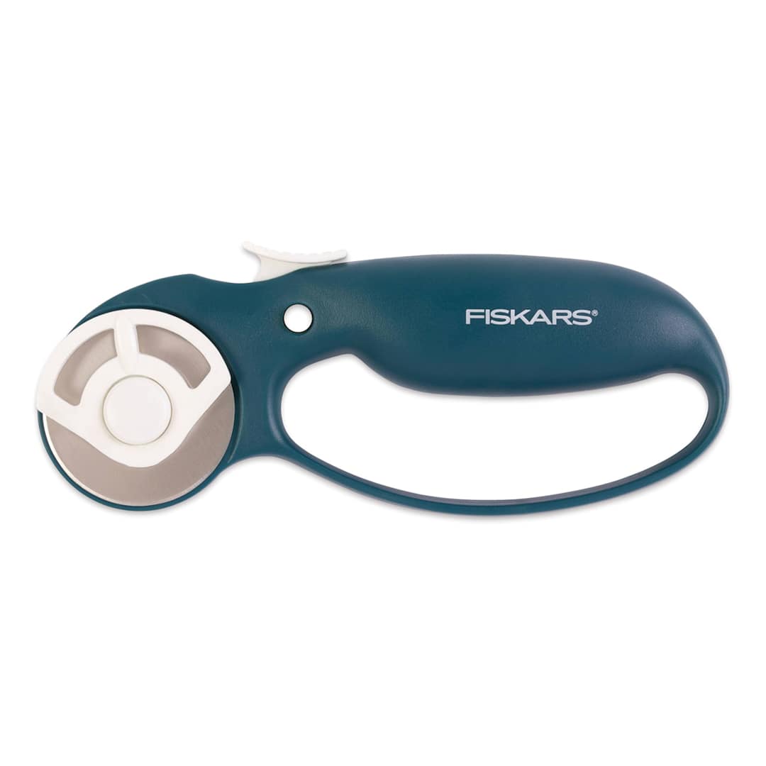 Open in modal - Fiskars Fashion Loop Rotary Cutter