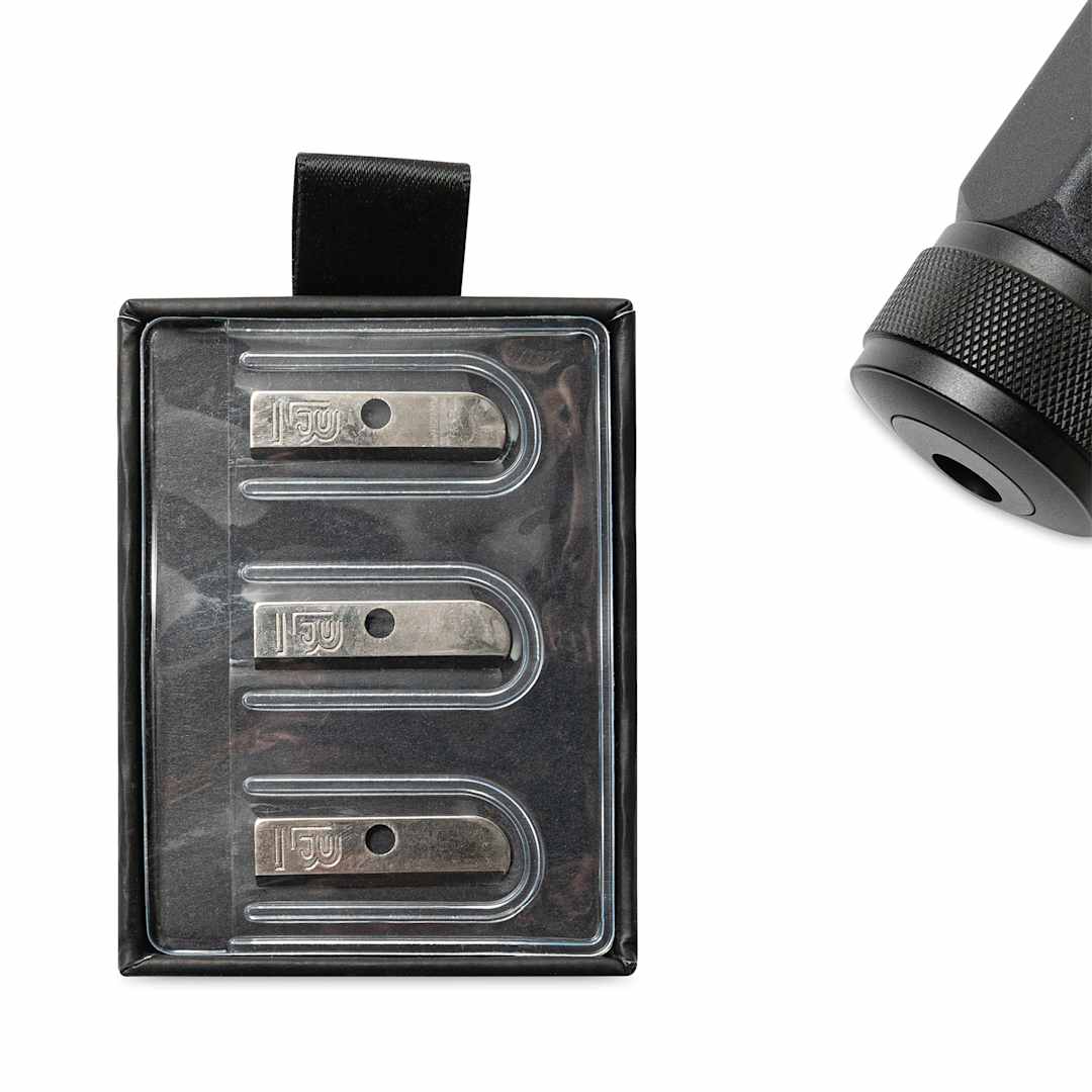 Open in modal - Blackwing One-Step Long Point Sharpener Replacement Blades - Pkg of 3 in package