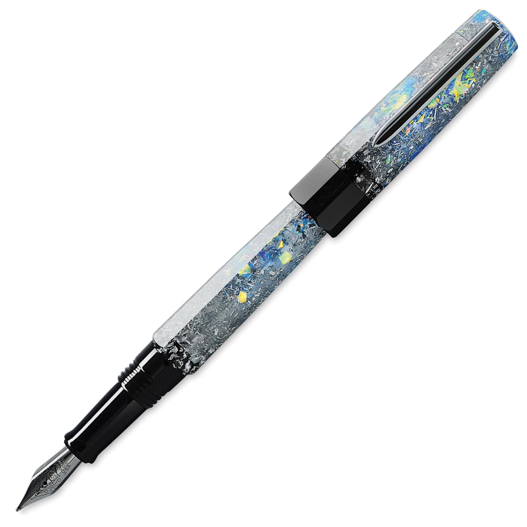 Open in modal - Benu Euphoria Fountain Pen - Vodka on the Rocks, cap removed (image shows a different size nib)