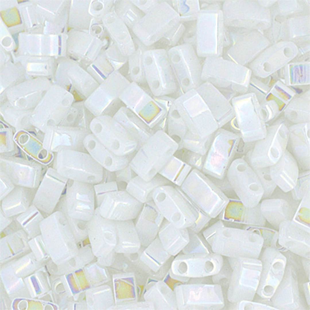 Open in modal - John Bead Miyuki Half Cut Tila Beads - White Pearl, Opaque AB, 5 mm x 2.3 mm (Close-up of beads)
