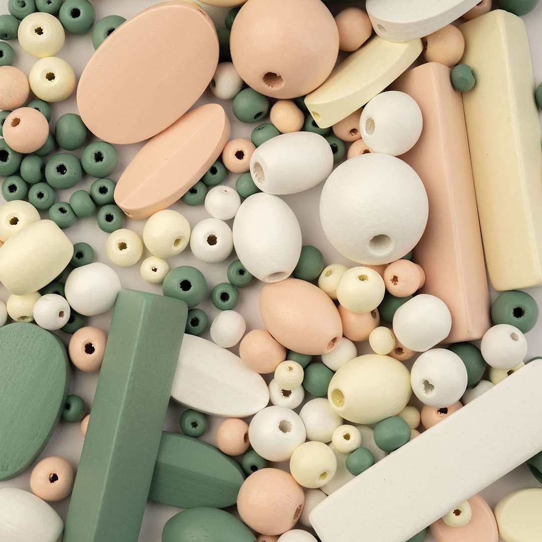 Open in modal - John Bead Wood Craft Beads - White, Cream, Light Peach, and Green, 90 g Bag