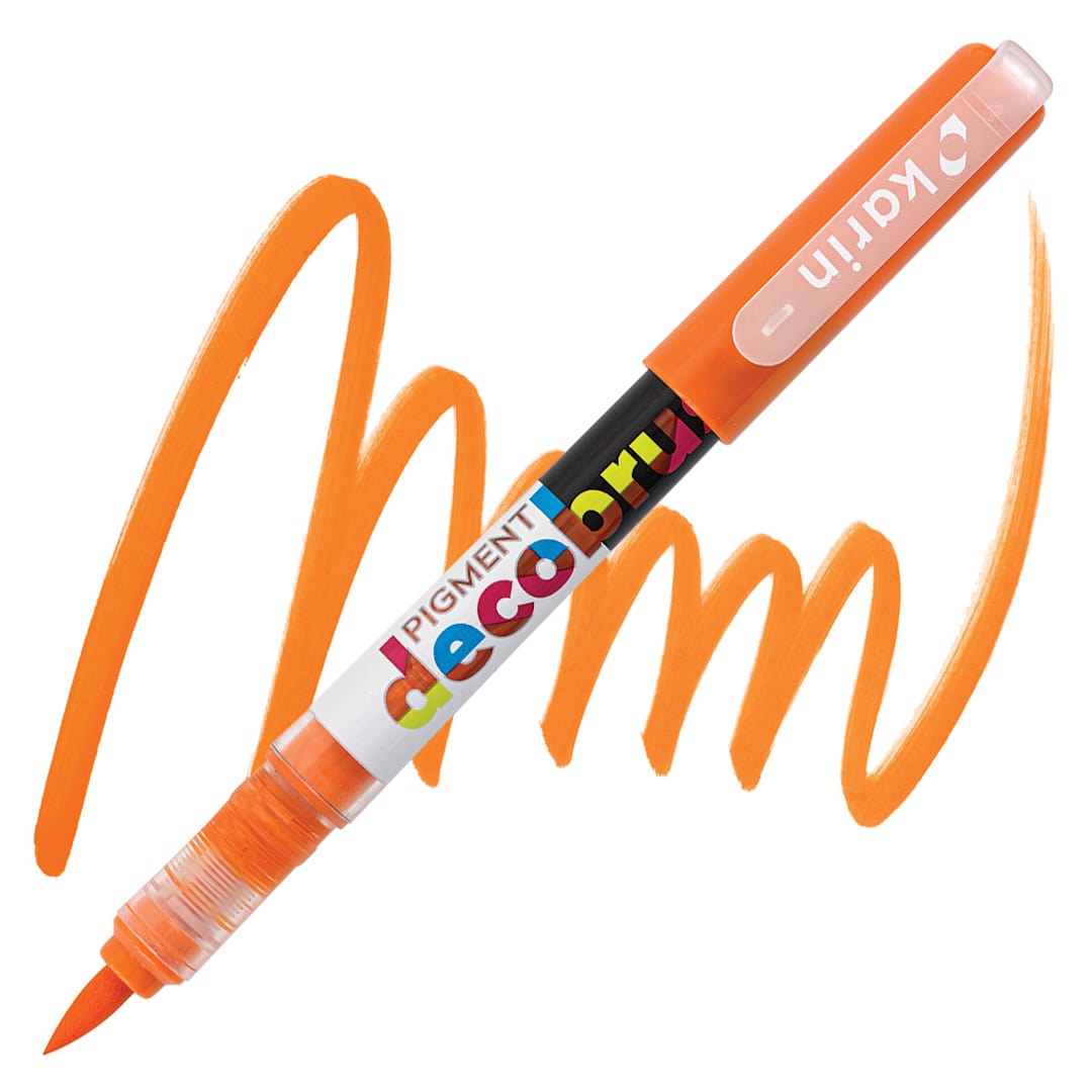 Open in modal - Karin Pigment Decobrush Marker - Amber marker and swatch