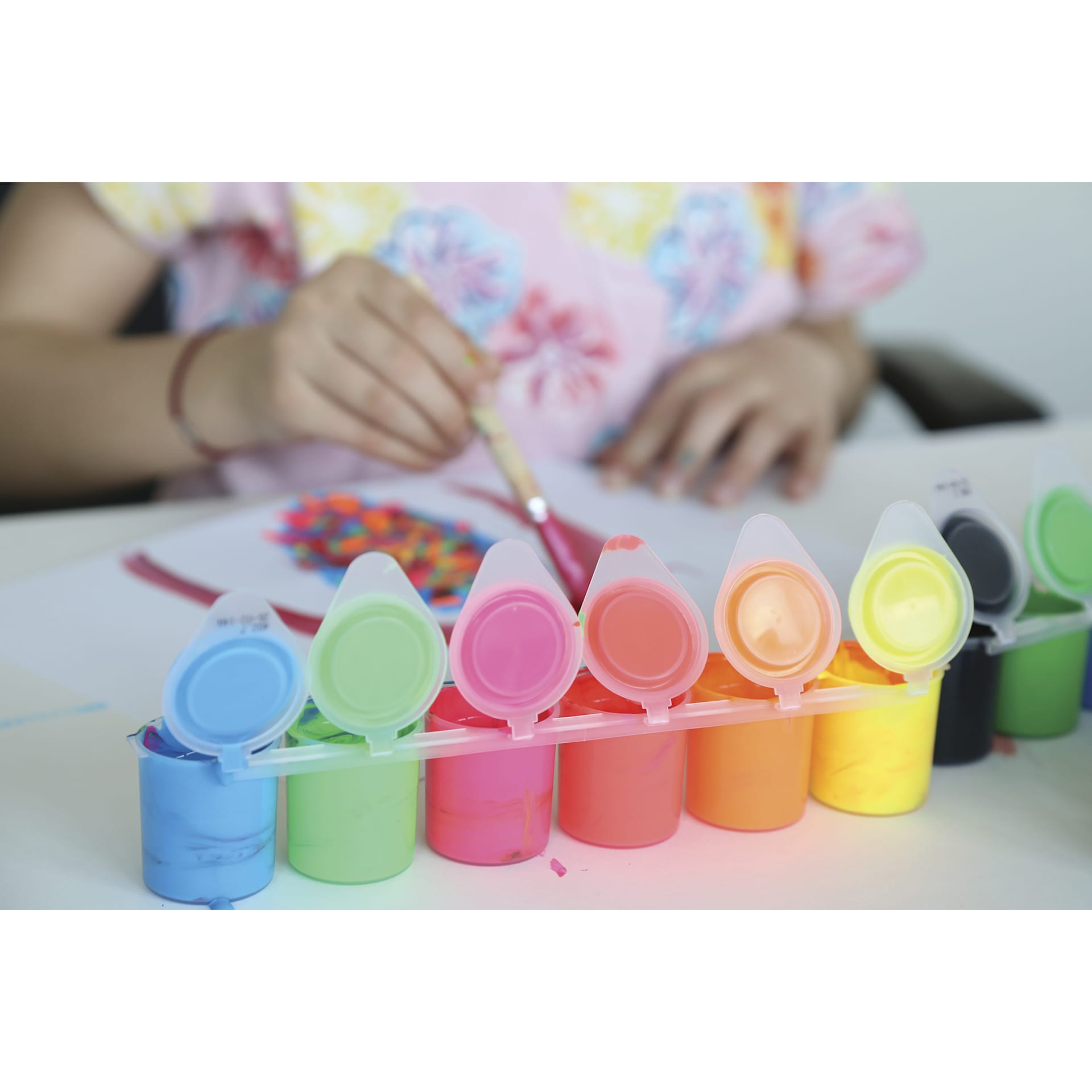 Primo Premium Tempera Paints - Set of 6, Fluorescent Colors open and being used