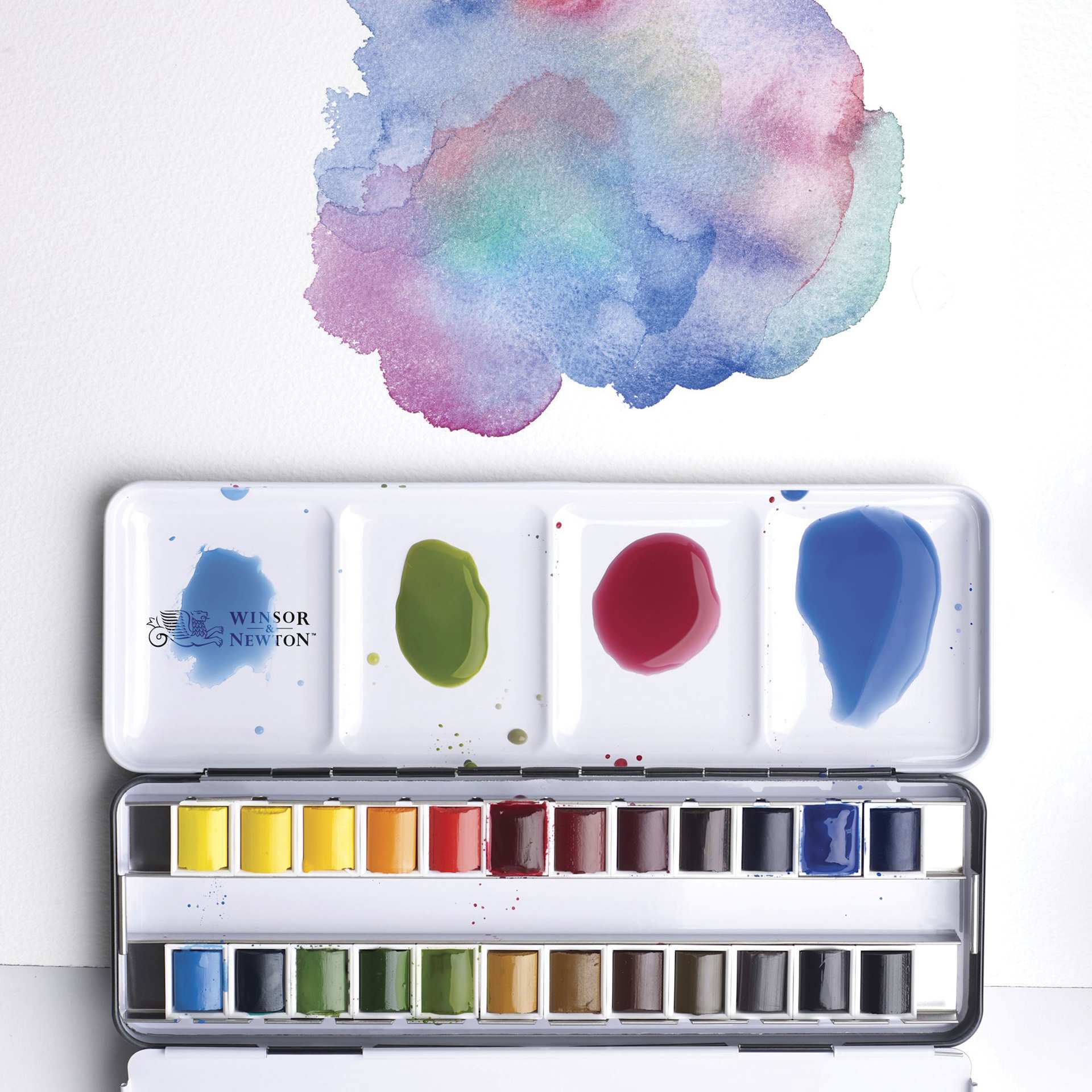 Winsor & Newton Professional Watercolor - Set of 24 Complete Travel Tin, Assorted - in use