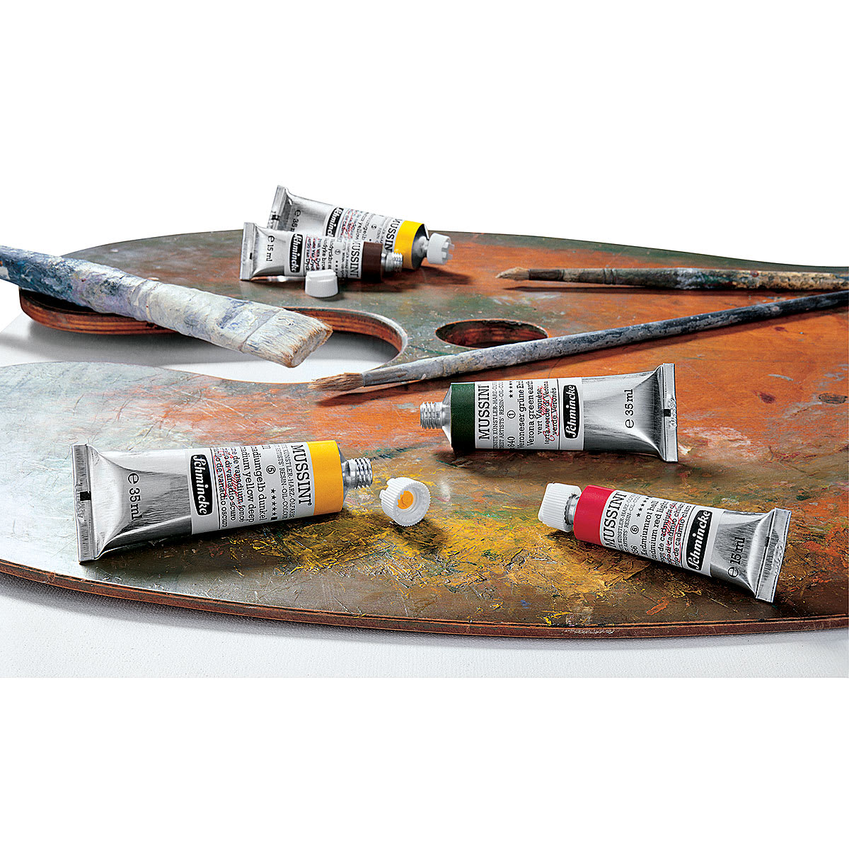 Schmincke Mussini Oil Paints on a paint palette
