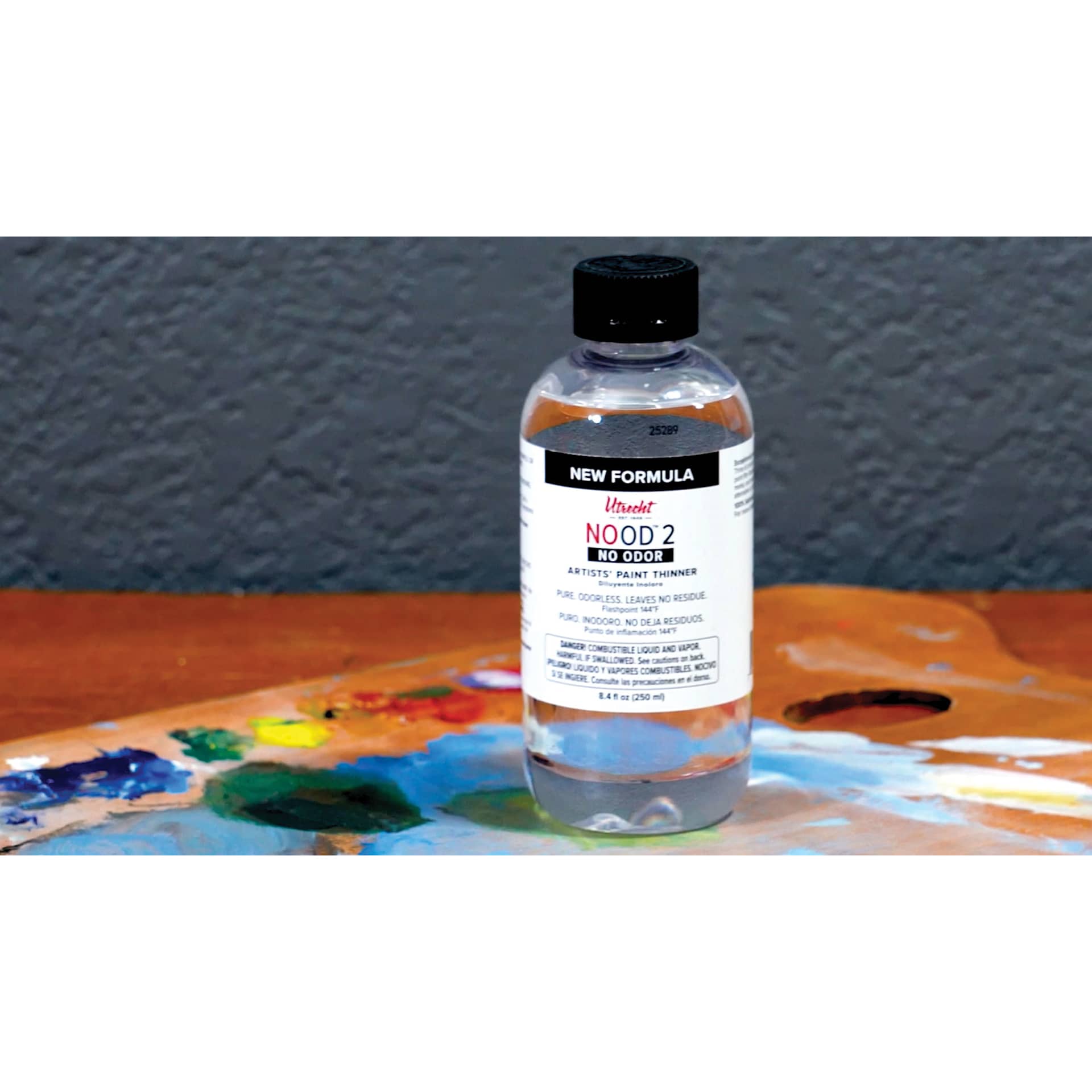 Utrecht NOOD 2 Odorless Thinner, on studio desk