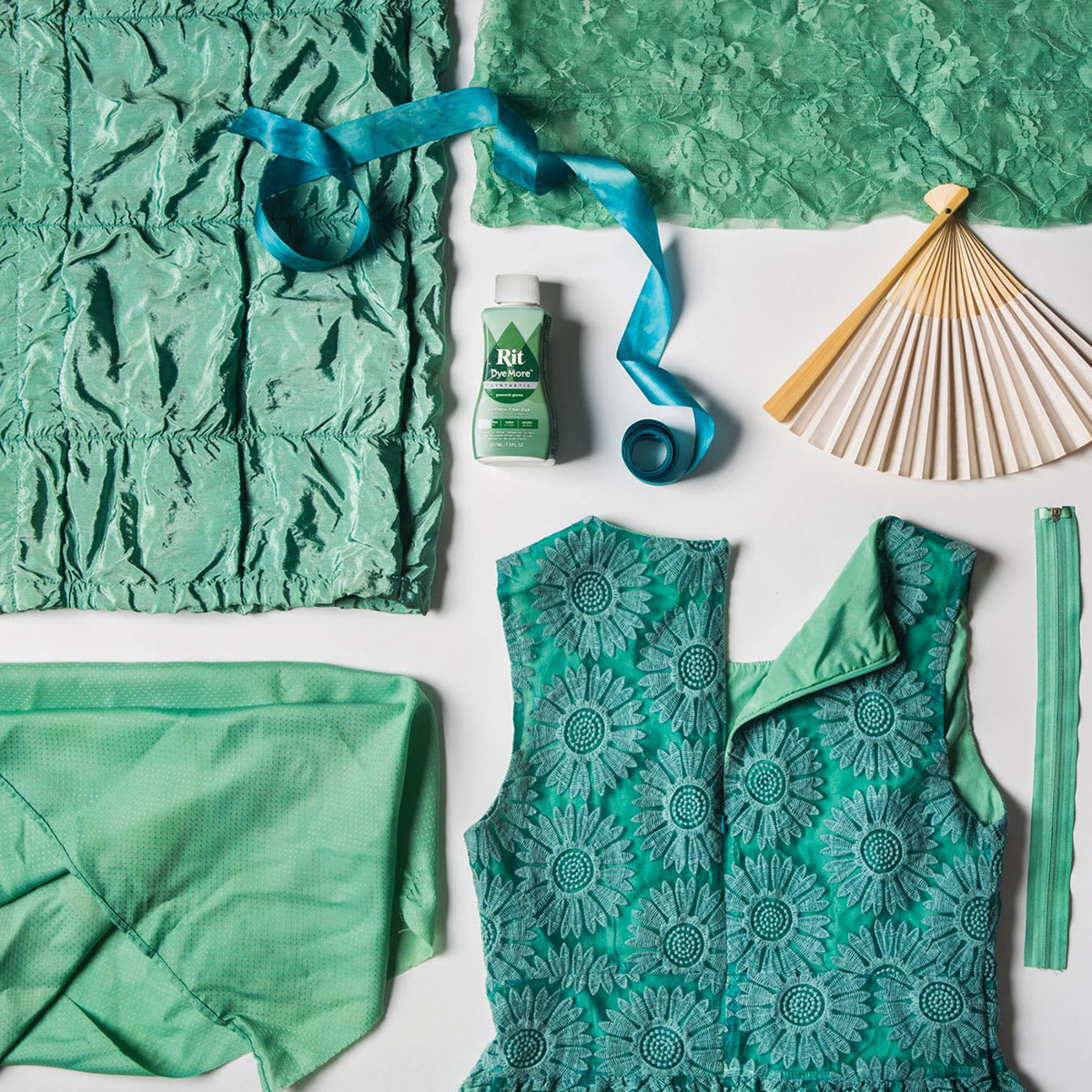 Rit DyeMore Synthetic Fiber Dye - Peacock Green, 7 oz, assorted clothing and fabrics dyed