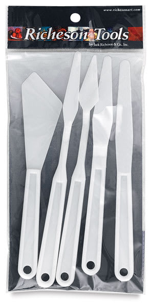 Richeson Plastic Painting Knives- Set of 5, In Package