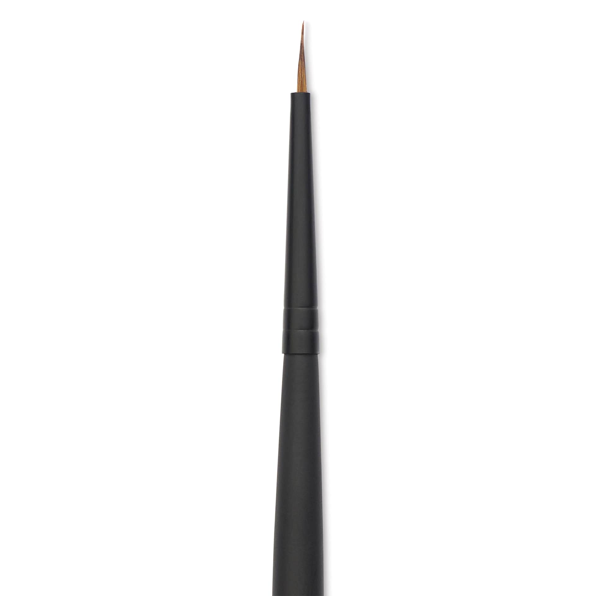 Vallejo Natural Pro Modeler Brush - Round, Size 2/0, close up