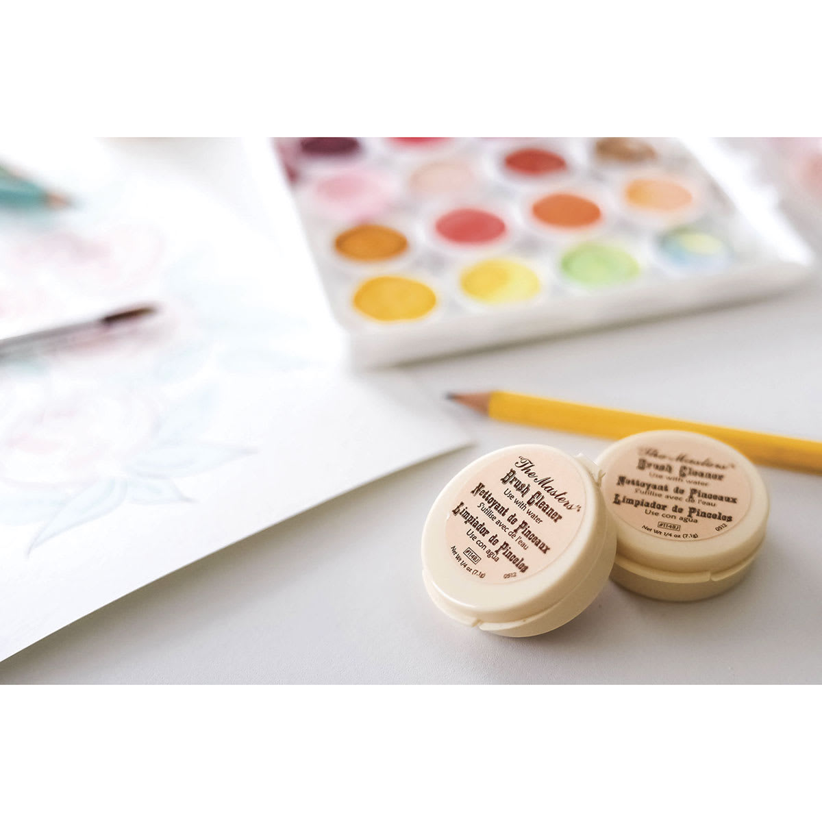 The Masters Brush Cleaner and Preserver - Travel Size, 0.25 oz. Two tubs by dot card and artwork.