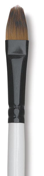 Robert Simmons Simply Simmons Synthetic Brush - Filbert Comb, Short Handle, Size 10 Close-up