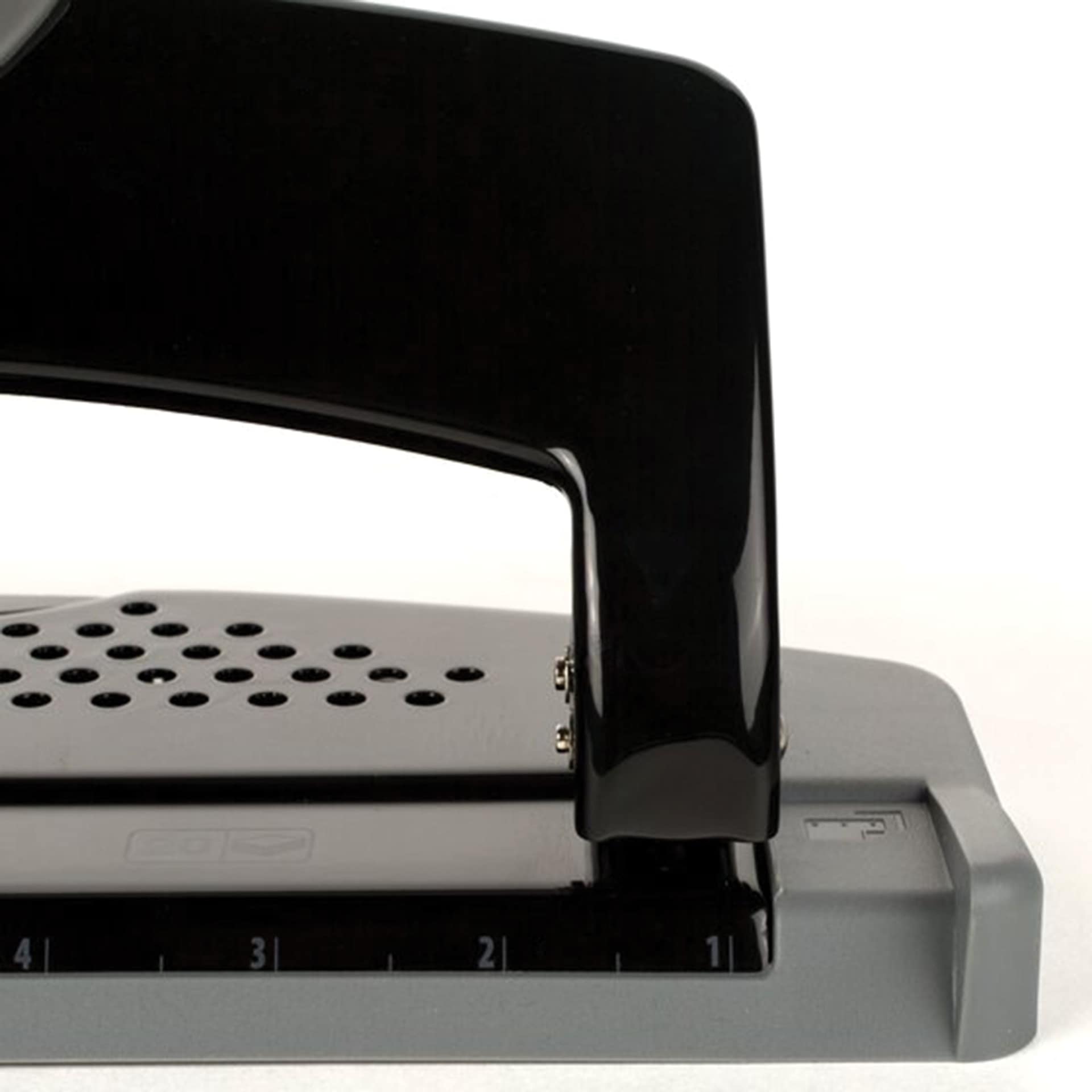 Swingline SmartTouch 3-Hole Punch close up of hinge