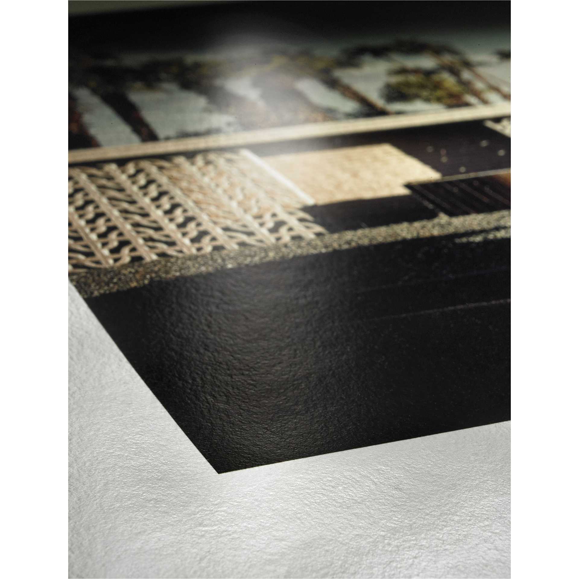 Hahnemühle Glossy FineArt Inkjet Paper Sample Pack Photo Rag Metallic (Close-up of paper) 
