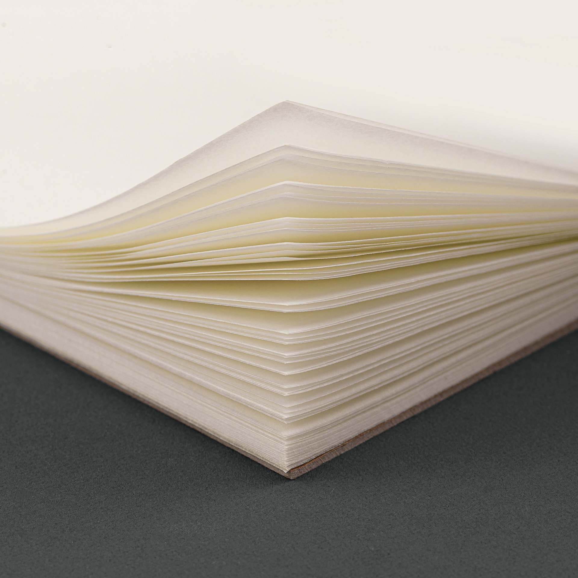 Blick Studio Tracing Paper Pad - 9" x 12", 50 Sheets, corner of pad