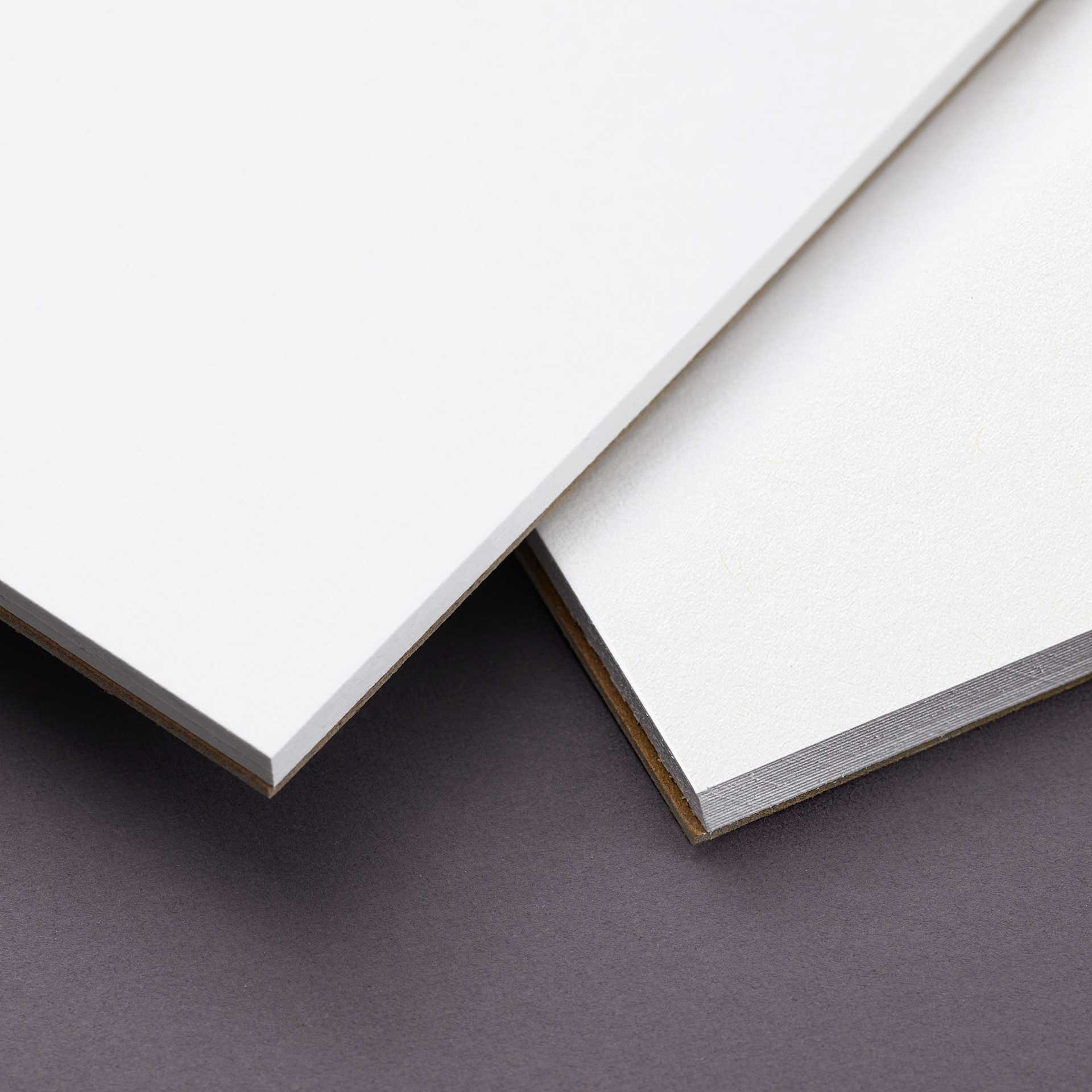 Blick Studio Bristol Pads, close up of Smooth and Vellum pad corners