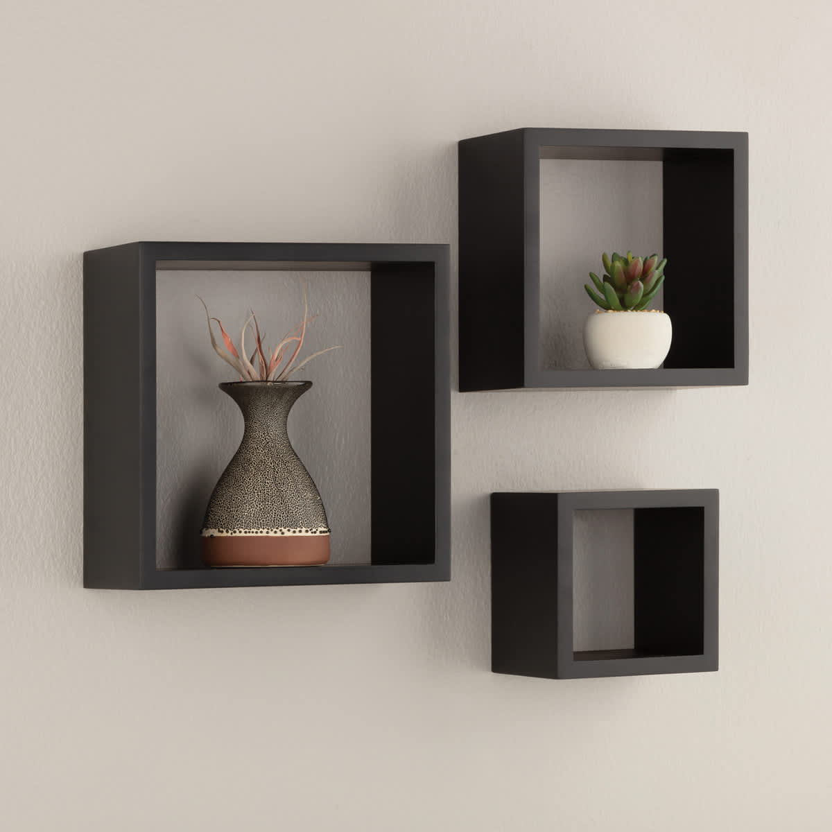 Nielsen Bainbridge Gallery Solutions Decorative Cubes - Set of 3 Black shown accessorized on wall