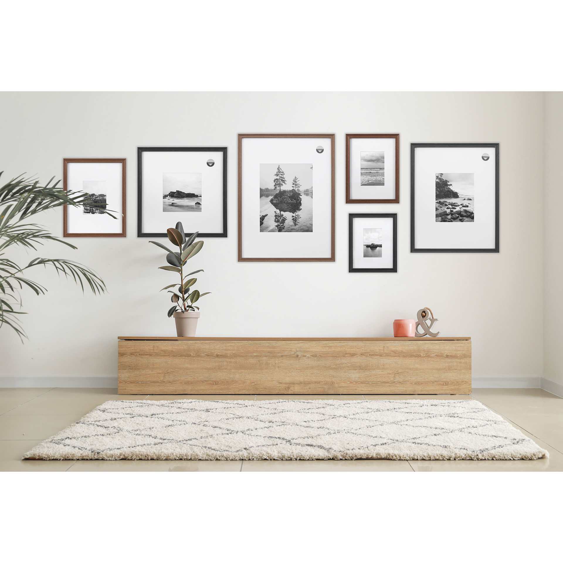 Arrangement of Blick Theo Frames on the wall