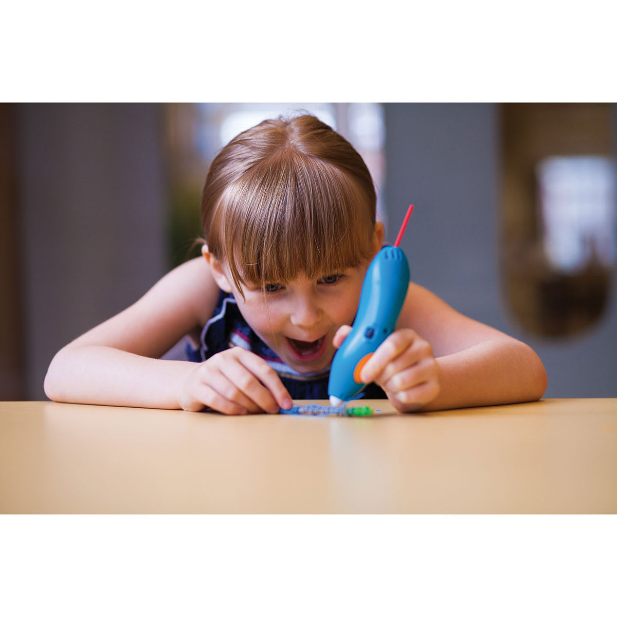 3Doodler Start+ EDU Learning Pack - Child using 3Doodler pen