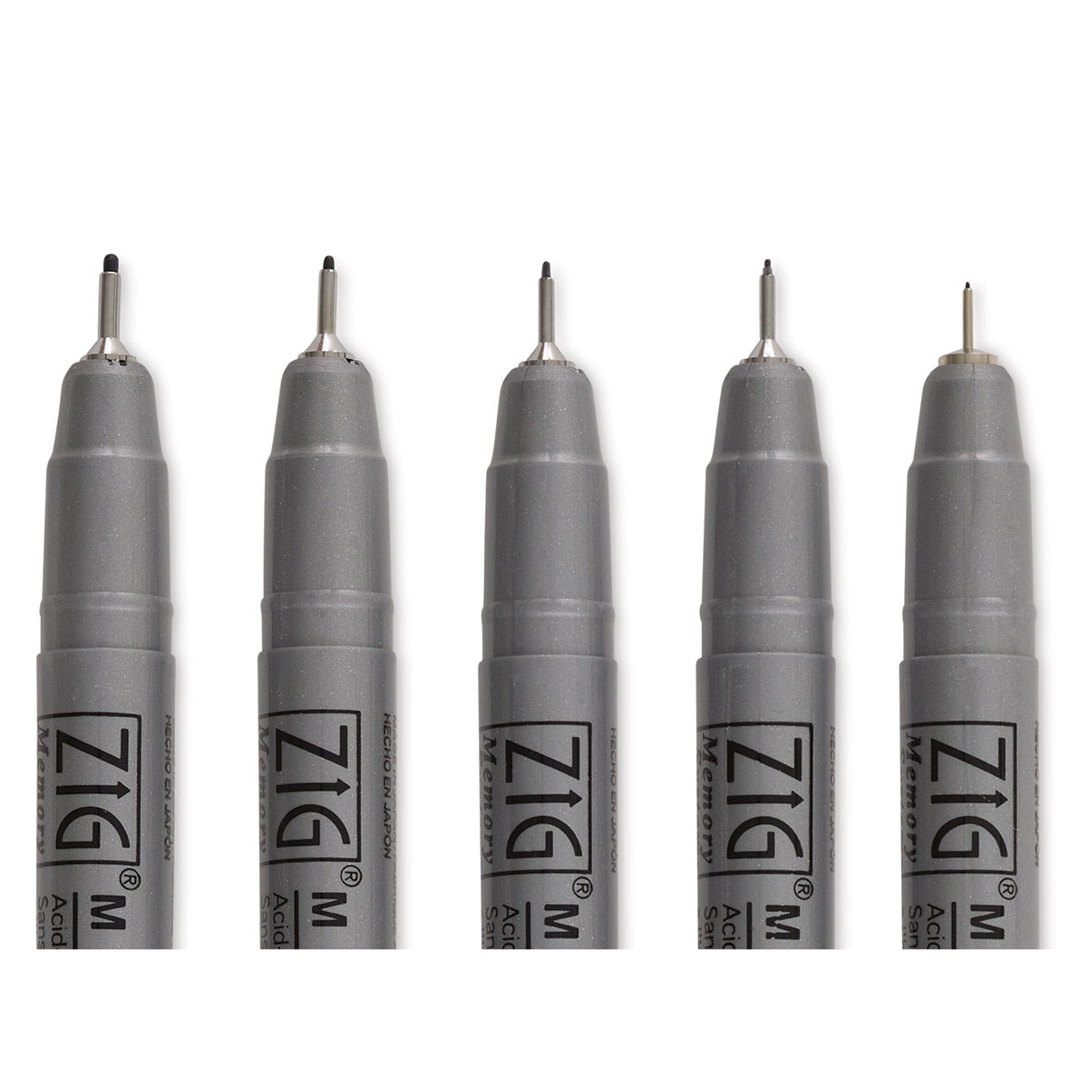 Kuretake Zig Millennium Fineliner Pens - Set of 5, Black (close-up of tips)