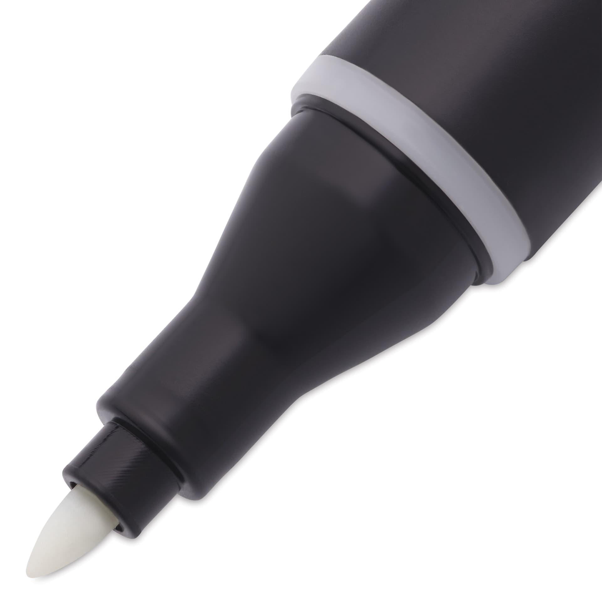 Blick Studio Alcohol Art Marker - 0 Colorless Blender, close-up of the tip