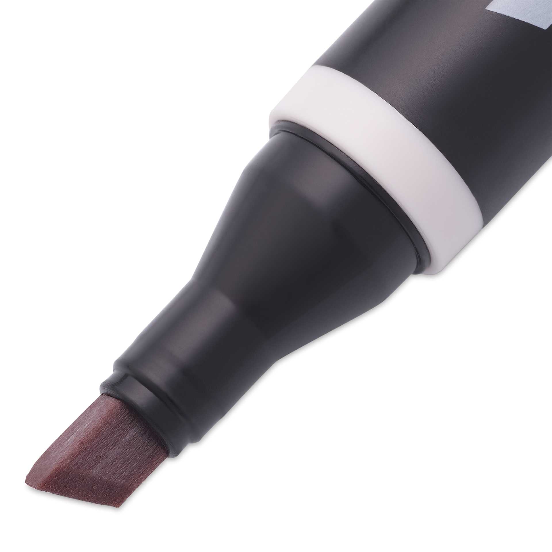Blick Studio Alcohol Art Marker - 093 Putty, close-up of chisel tip