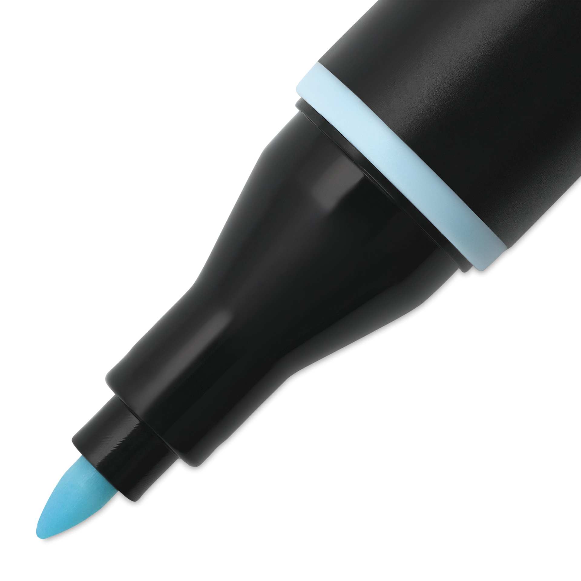 Blick Studio Alcohol Art Marker - 532 Powder Blue, close-up fo the fine tip