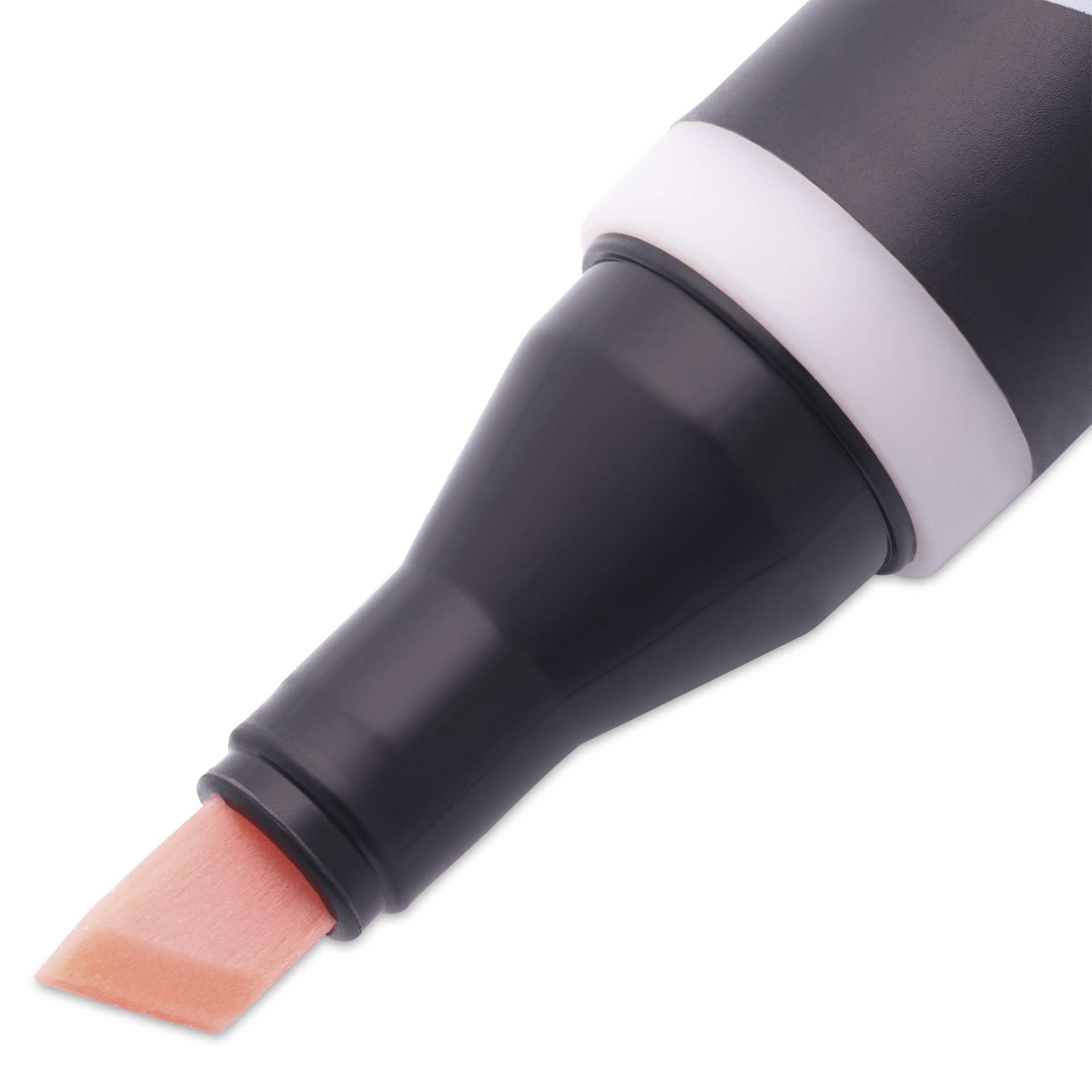 Blick Studio Alcohol Art Marker - 134 White Gardenia, close-up of chisel tip