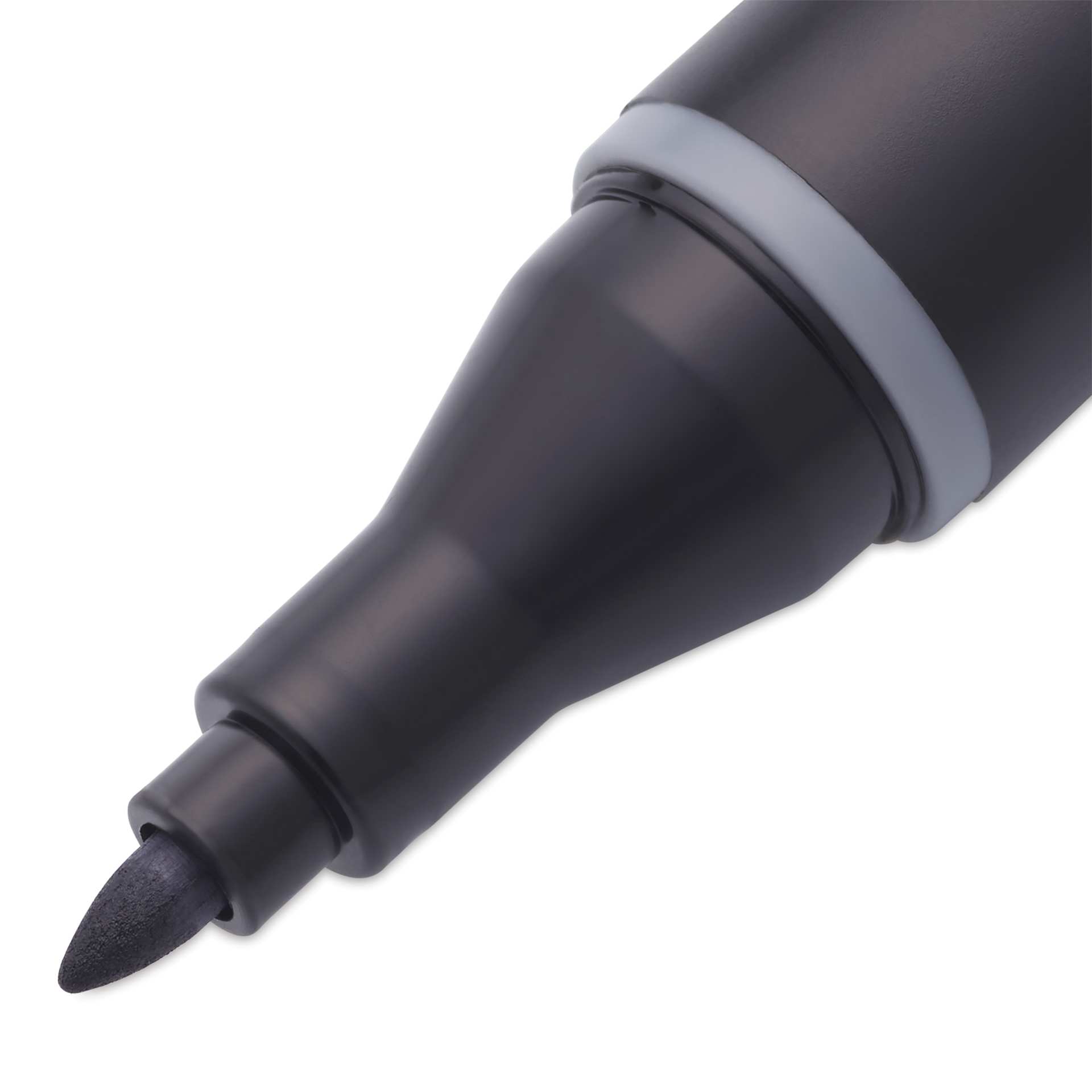 Blick Studio Alcohol Art Marker - 022 Basic Gray 4, close-up of the bullet tip