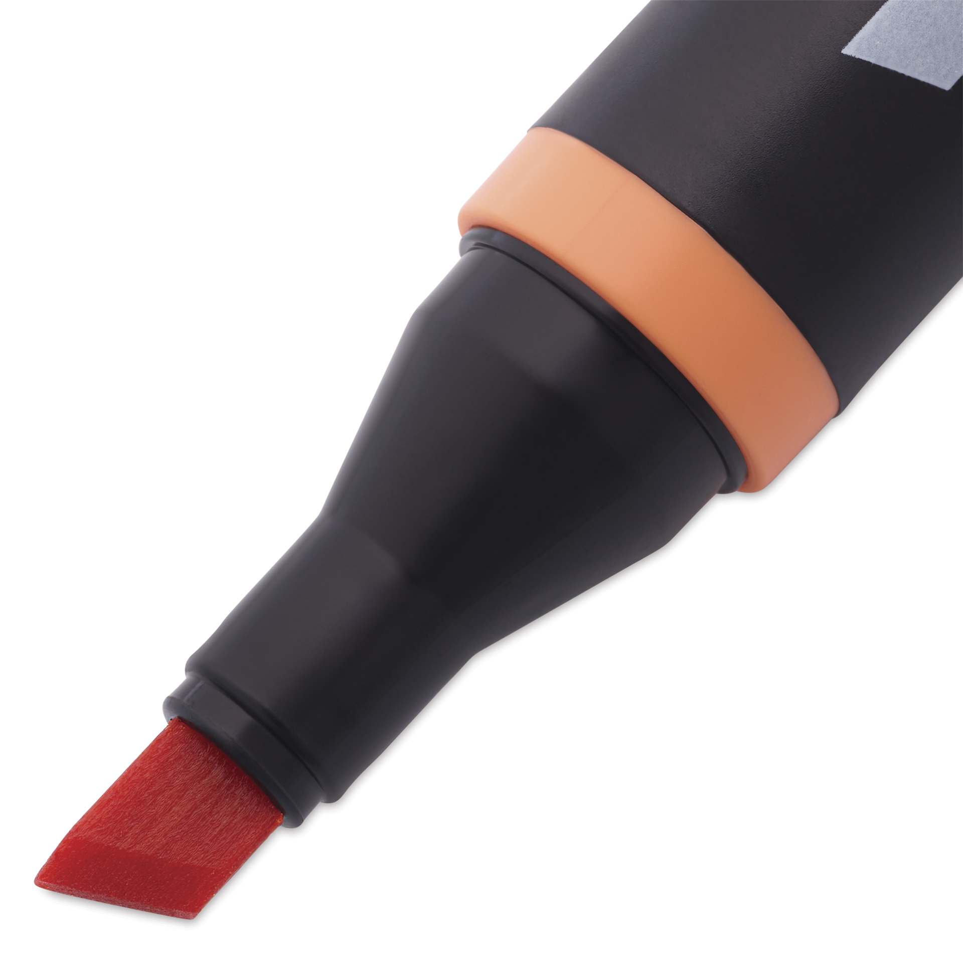Blick Studio Alcohol Art Marker - 016 Orange, close-up of the chisel tip