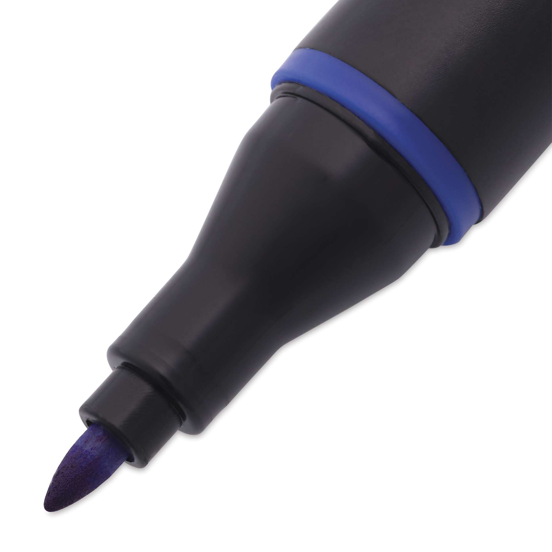 Blick Studio Alcohol Art Marker - 038 Ultramarine, close-up of bullet tip