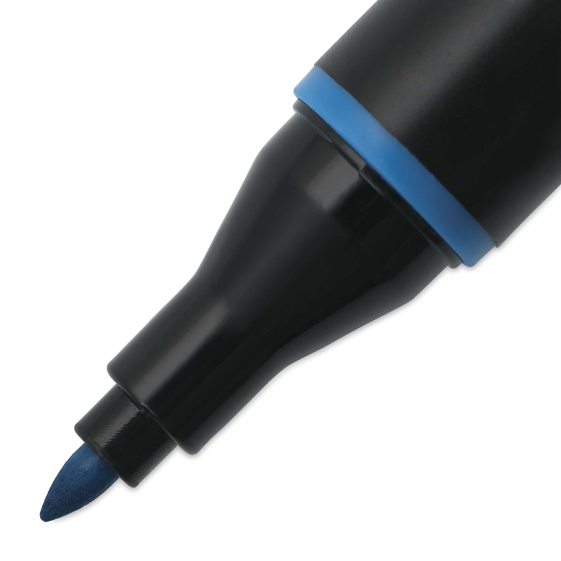Blick Studio Alcohol Art Marker - 538 Sorrento Blue, close-up of the fine tip
