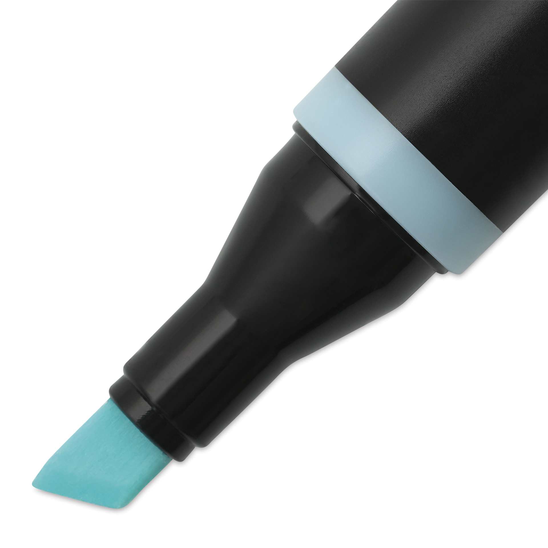 Blick Studio Alcohol Art Marker - 531 Ice Blue, close-up of the chisel tip