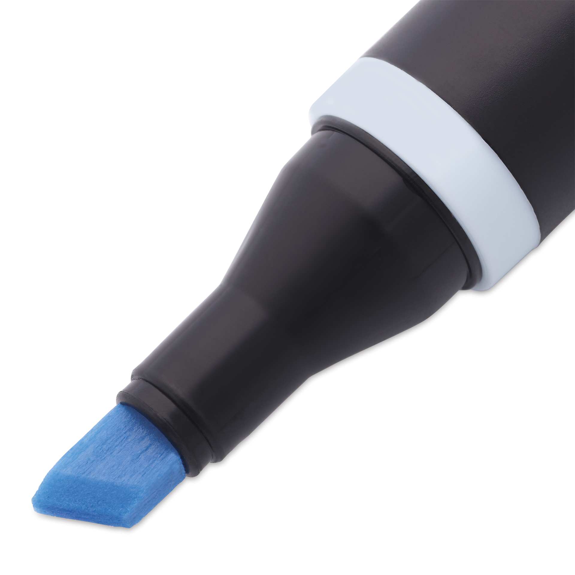Blick Studio Alcohol Art Marker - 008 Light Cerulean Blue, close-up of the chisel tip
